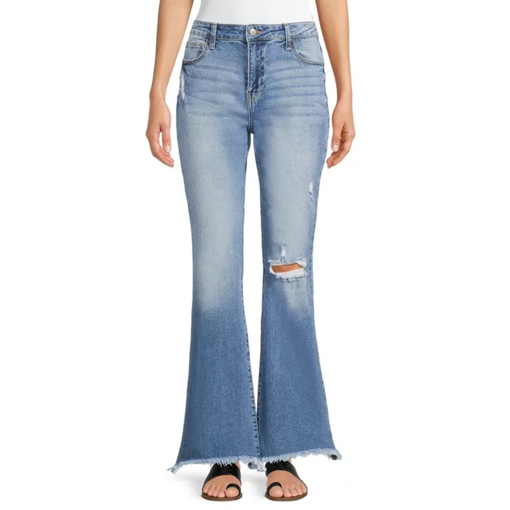 Size 13 No Boundaries Women's Juniors Flare Jean